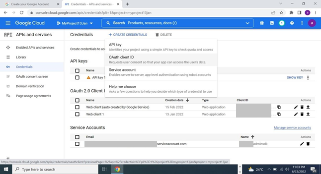 Der Screenshot zeigt die Konfigurationsseite für APIs und Dienste, auf der das Dropdown-Menü „Anmeldeinformationen erstellen“ und die Option „Oauth-Client-ID“ hervorgehoben sind.