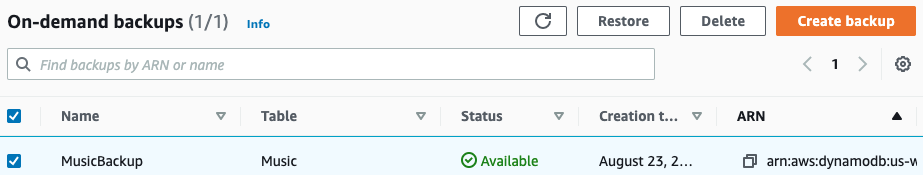 Captura de pantalla de la lista de backups y del botón para crear un backup.