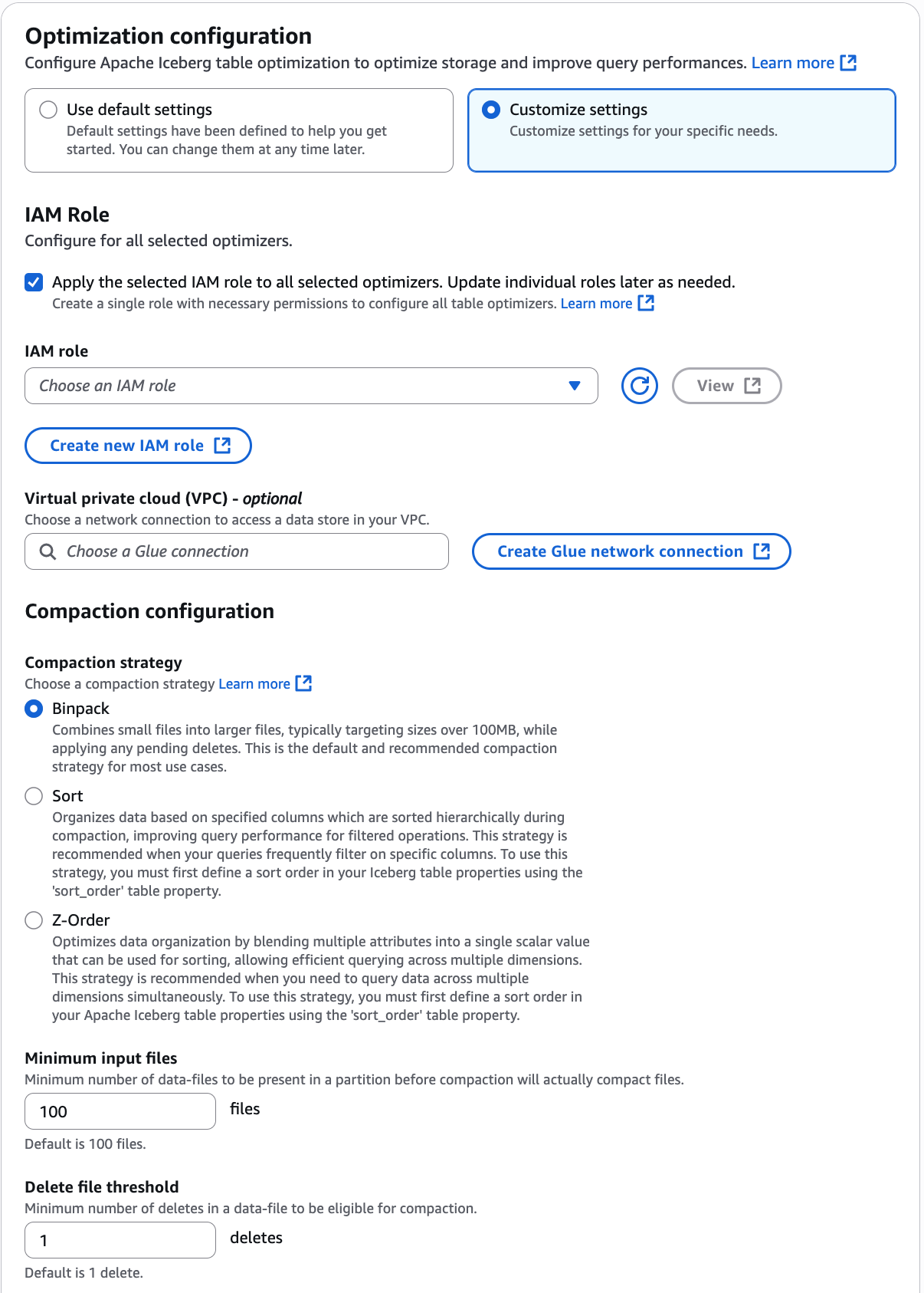 Page de détails des tables Apache Iceberg avec l’option Activer le compactage.