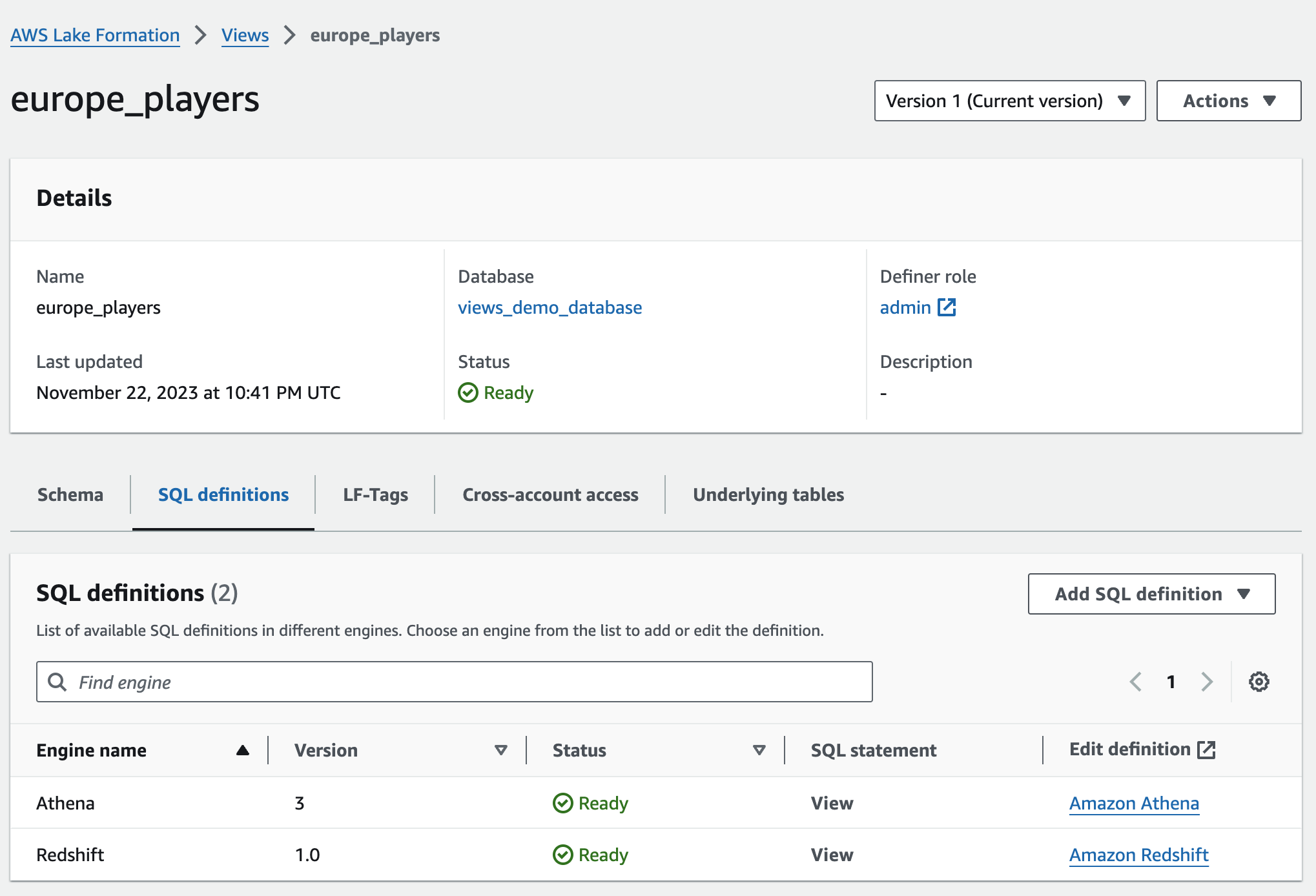 La section inférieure contient cinq onglets disposés horizontalement, chaque onglet contenant les informations correspondantes.