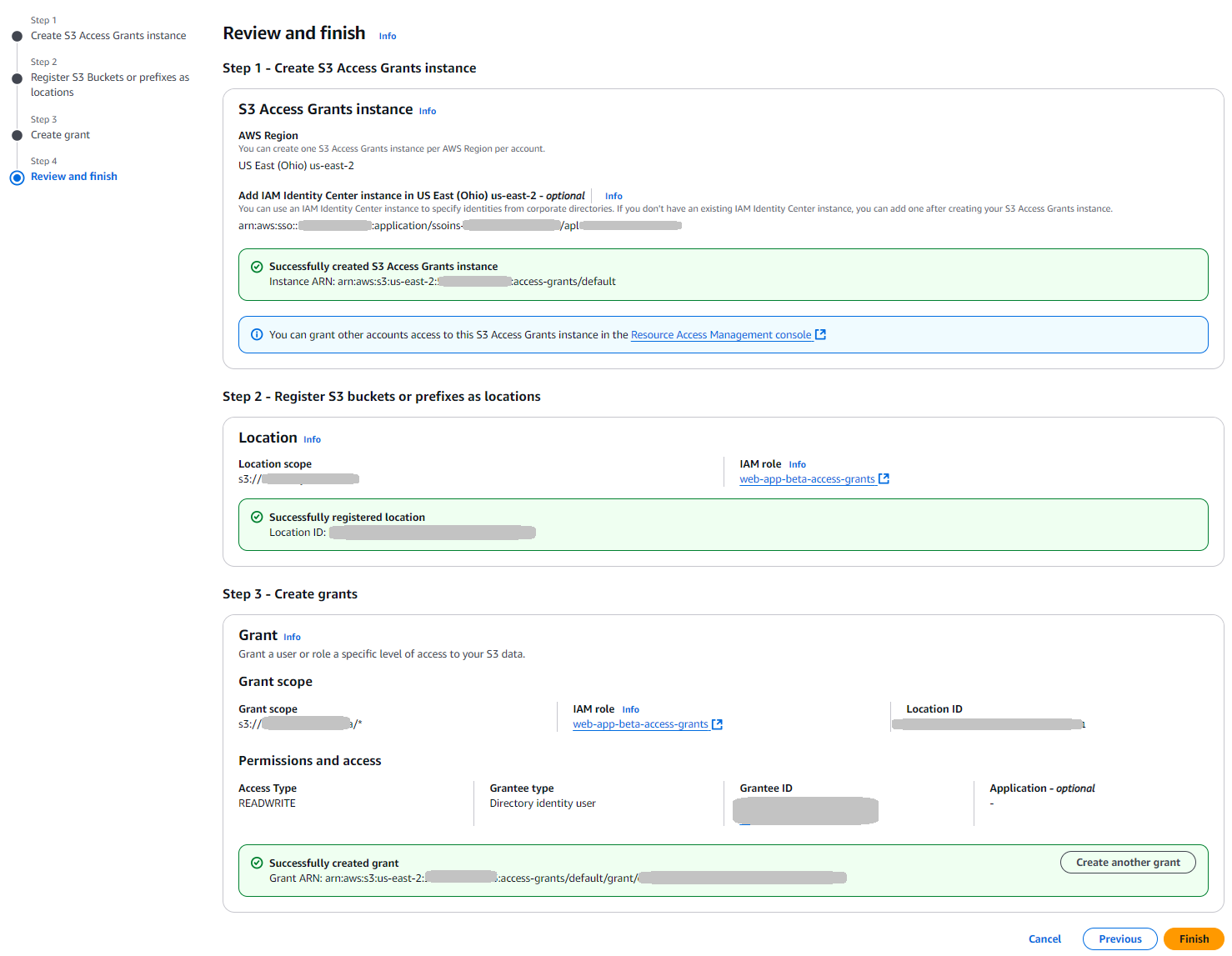 Écran présentant la boîte de dialogue Réviser et terminer avec des exemples de valeurs.