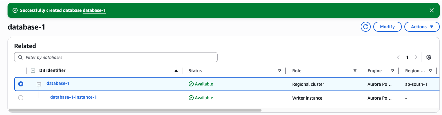 Lo stato del database che mostra Disponibile dopo una creazione riuscita.