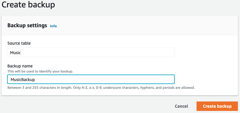 Schermata della console per la creazione dei backup con il nome della tabella e il nome del backup specificati.