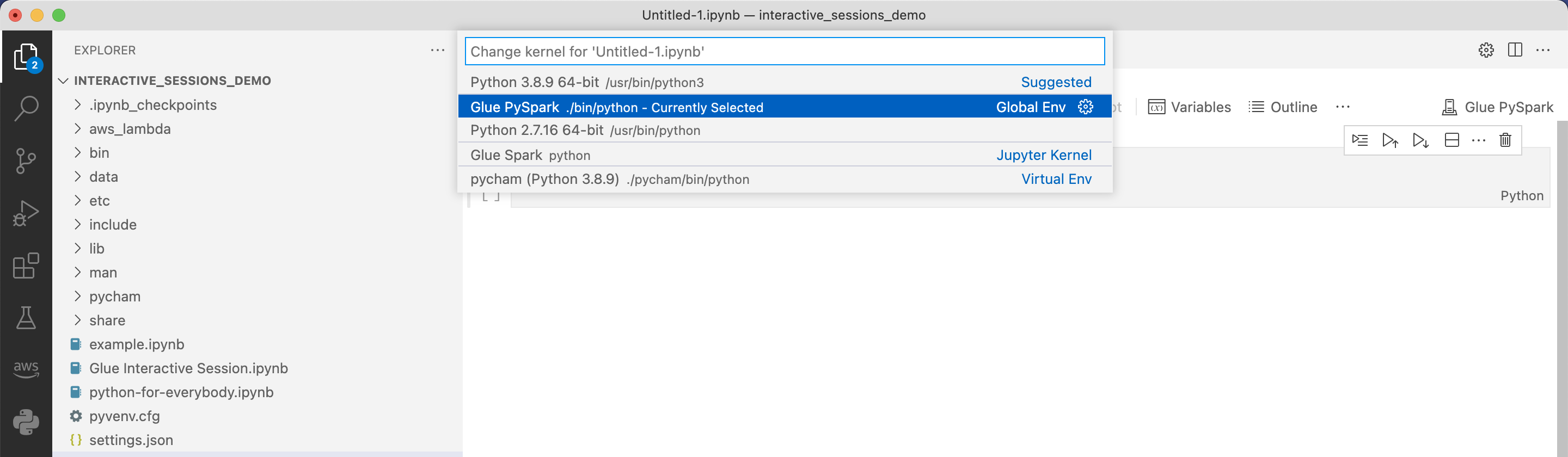 La schermata mostra la selezione per AWS Glue PySpark.