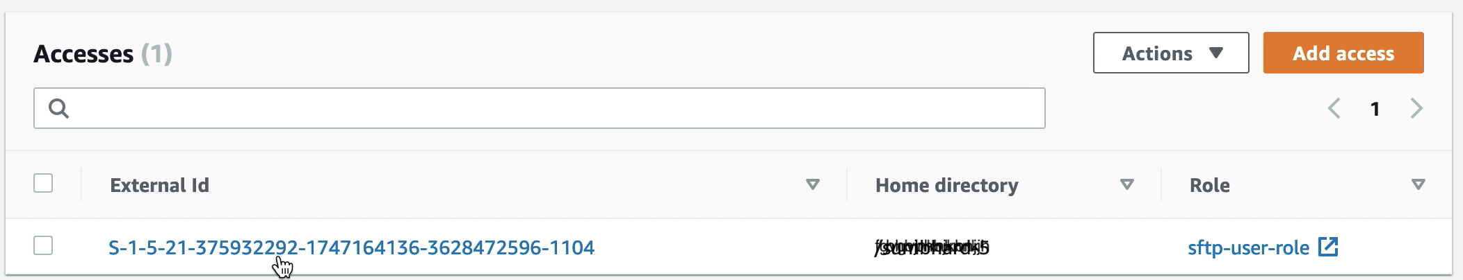 A portion of the Transfer Family server details screen, showing the External ID of the active directory in the Accesses portion of the screen.